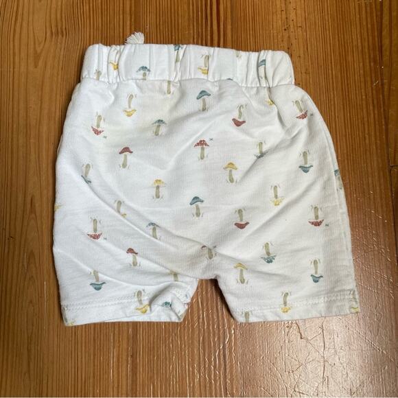Rabbit + Bear mushroom shorts SIZE 3-6M - Picture 4 of 5